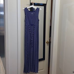 Maternity maxi dress